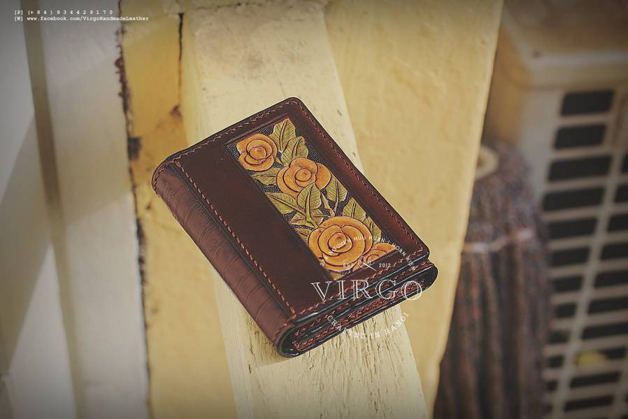 Floral Hand Carved Short Wallet