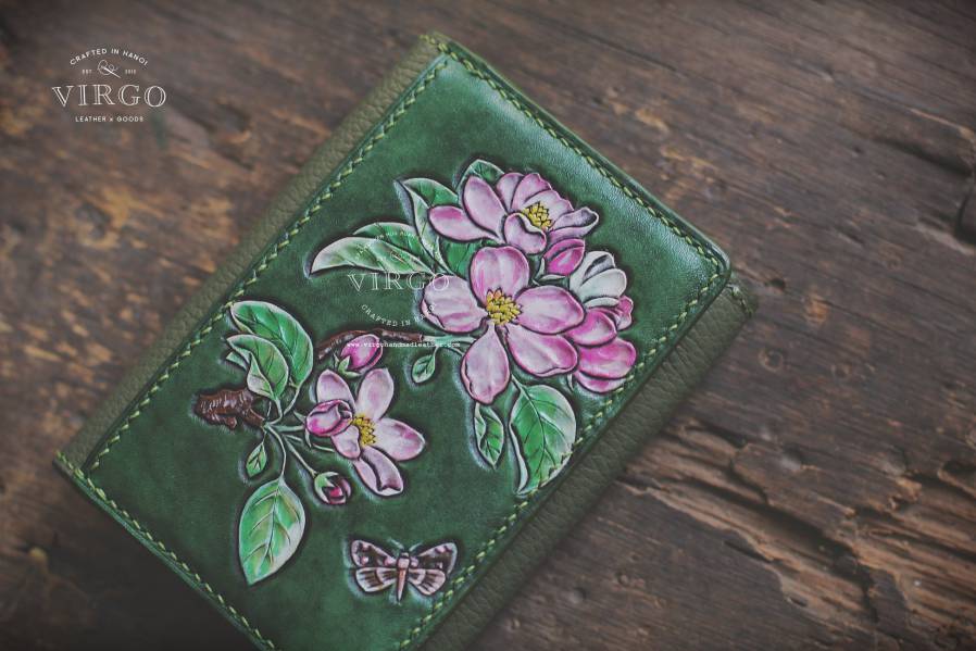 Blossom Hand Carved Short Coin Wallet