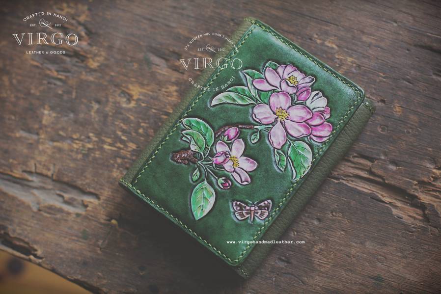 Blossom Hand Carved Short Coin Wallet