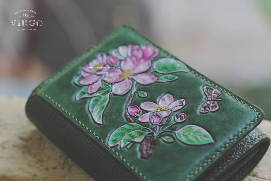 Blossom Hand Carved Short Coin Wallet